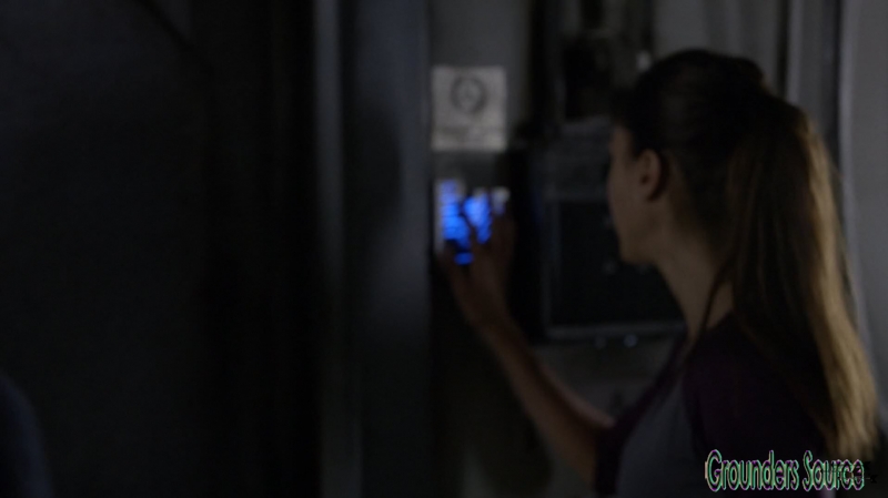 The 100 Season Three Episode Eight Terms and Conditions-1077
