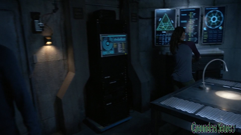 The 100 Season Three Episode Eight Terms and Conditions-1061

