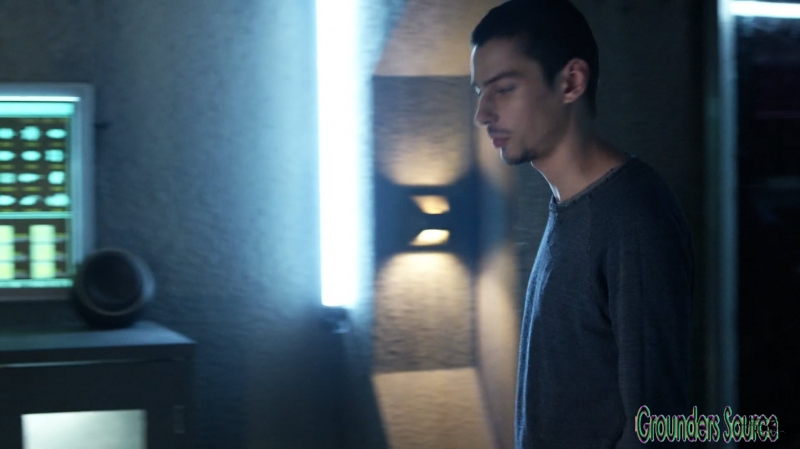 The 100 Season Three Episode Eight Terms and Conditions-979
