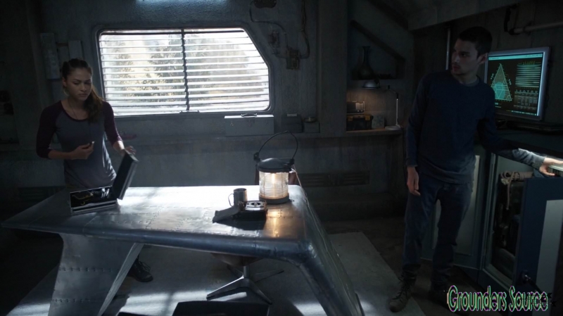 The 100 Season Three Episode Eight Terms and Conditions-964
