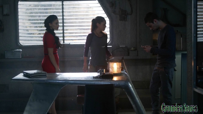 The 100 Season Three Episode Eight Terms and Conditions-924
