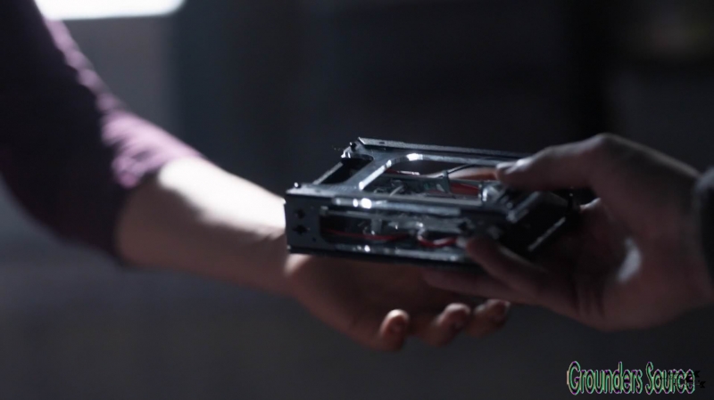 The 100 Season Three Episode Eight Terms and Conditions-917
