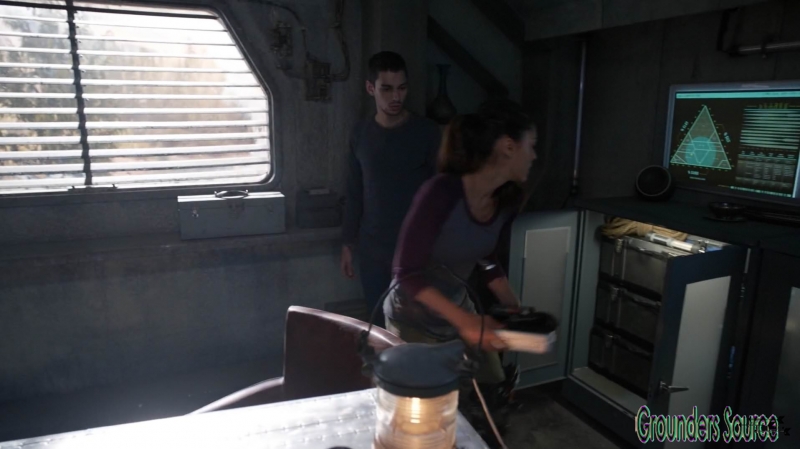The 100 Season Three Episode Eight Terms and Conditions-876
