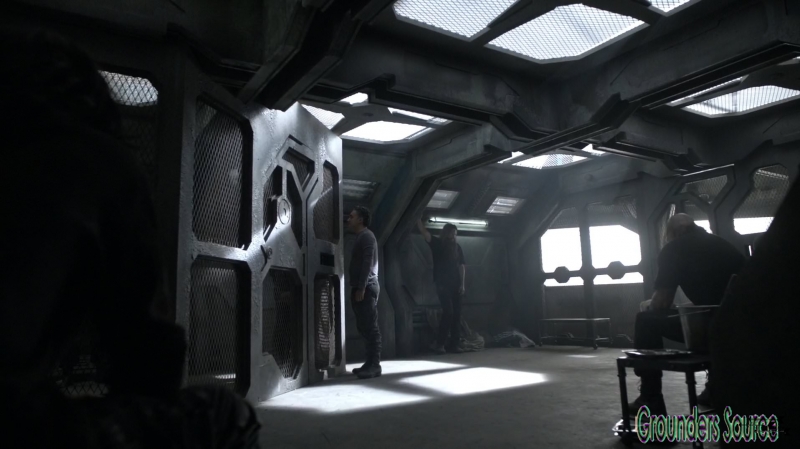 The 100 Season Three Episode Eight Terms and Conditions-813
