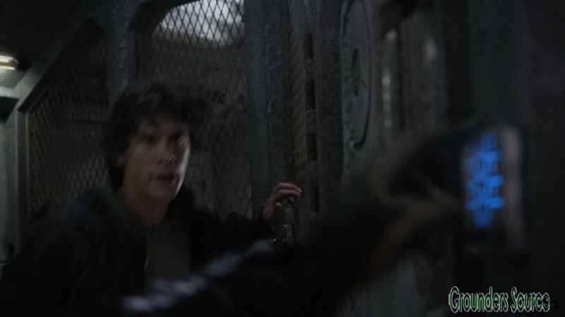 The 100 Season Three Episode Eight Terms and Conditions-718
