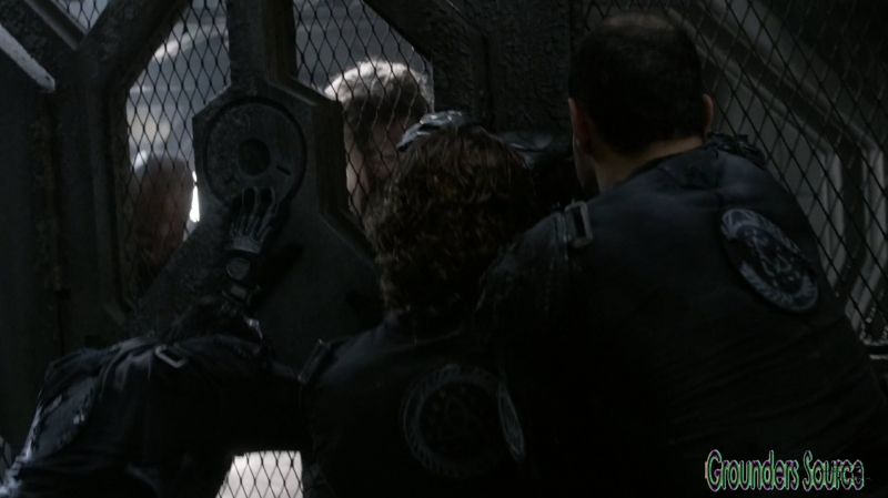 The 100 Season Three Episode Eight Terms and Conditions-711
