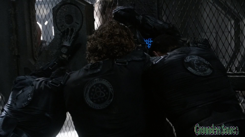 The 100 Season Three Episode Eight Terms and Conditions-709
