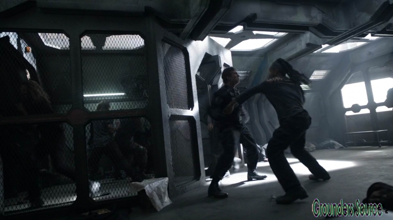 The 100 Season Three Episode Eight Terms and Conditions-703
