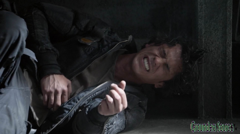 The 100 Season Three Episode Eight Terms and Conditions-689
