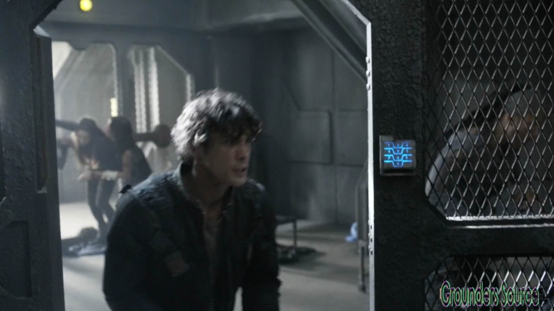 The 100 Season Three Episode Eight Terms and Conditions-655
