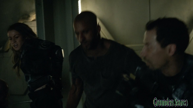 The 100 Season Three Episode Eight Terms and Conditions-643
