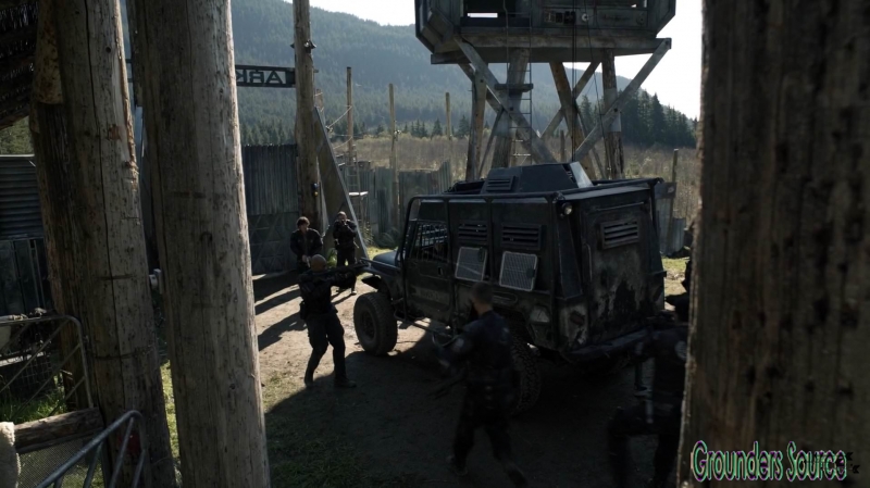 The 100 Season Three Episode Eight Terms and Conditions-547
