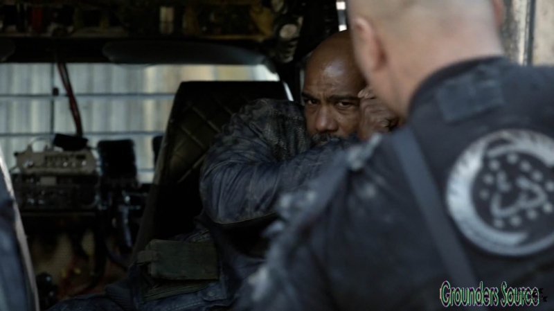 The 100 Season Three Episode Eight Terms and Conditions-544
