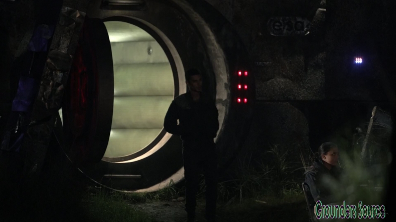 The 100 Season Three Episode Eight Terms and Conditions-520
