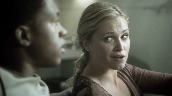The Earth Kills Season One Episode Three-2459
