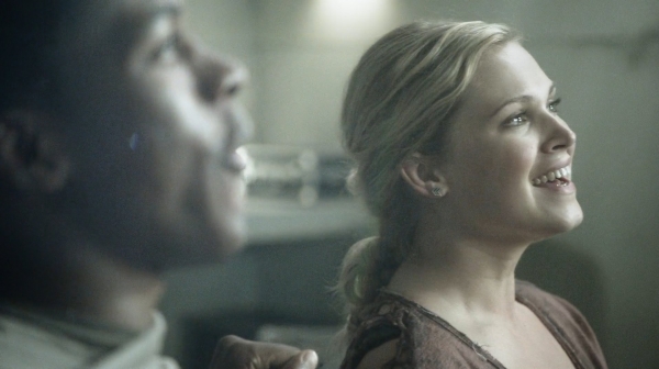 The Earth Kills Season One Episode Three-2438
