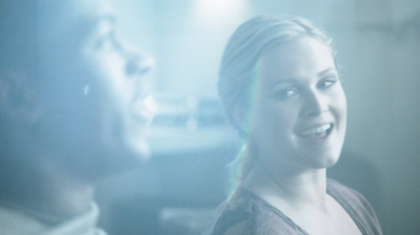 The Earth Kills Season One Episode Three-2437
