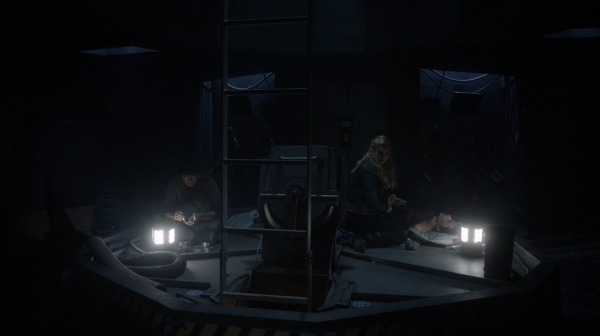 The Earth Kills Season One Episode Three-2415
