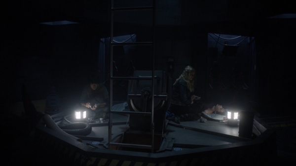 The Earth Kills Season One Episode Three-2414
