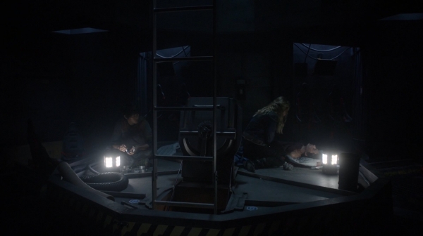 The Earth Kills Season One Episode Three-2412
