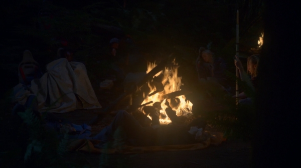 The Earth Kills Season One Episode Three-2393
