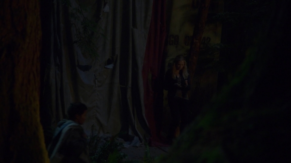 The Earth Kills Season One Episode Three-2389
