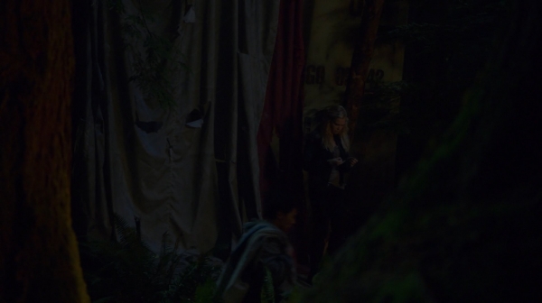The Earth Kills Season One Episode Three-2388
