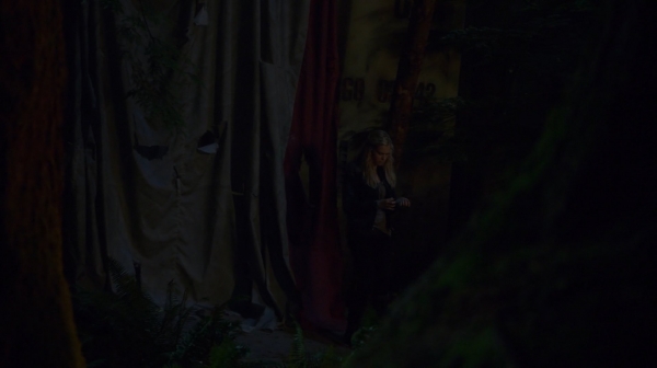The Earth Kills Season One Episode Three-2387
