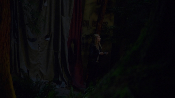 The Earth Kills Season One Episode Three-2386
