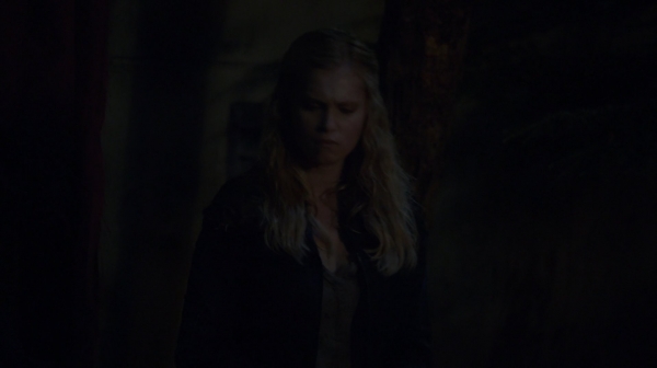 The Earth Kills Season One Episode Three-2383
