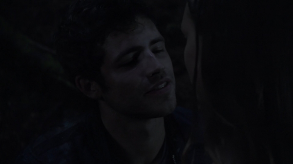 The Earth Kills Season One Episode Three-2213
