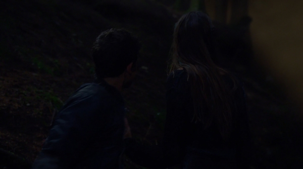 The Earth Kills Season One Episode Three-2204
