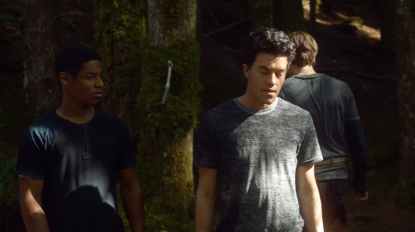 The Earth Kills Season One Episode Three-2170
