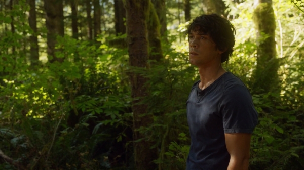 The Earth Kills Season One Episode Three-2168
