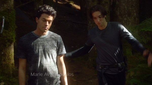 The Earth Kills Season One Episode Three-2164
