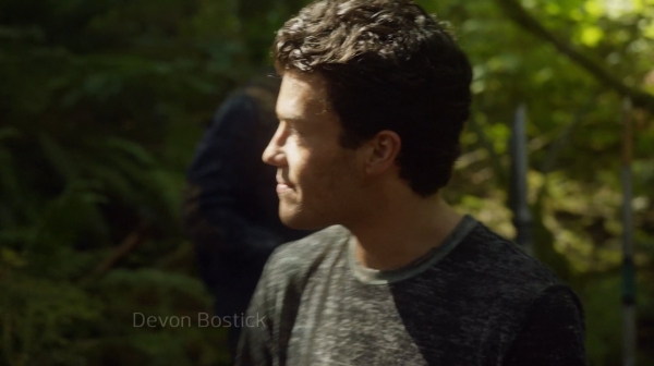 The Earth Kills Season One Episode Three-2153
