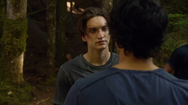 The Earth Kills Season One Episode Three-2139
