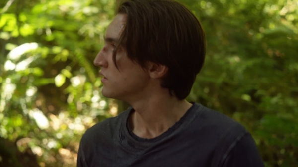 The Earth Kills Season One Episode Three-2123
