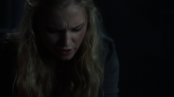 The Earth Kills Season One Episode Three-2119
