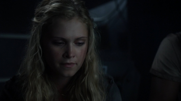The Earth Kills Season One Episode Three-2081
