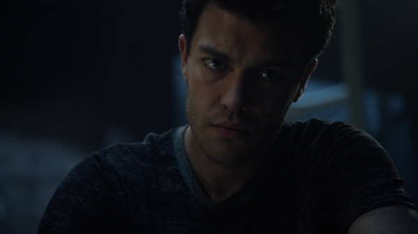 The Earth Kills Season One Episode Three-2056
