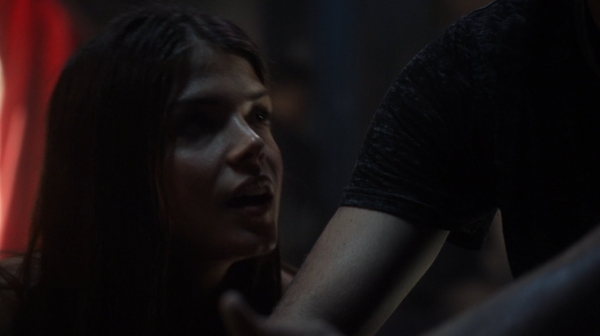 The Earth Kills Season One Episode Three-2052
