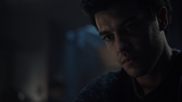 The Earth Kills Season One Episode Three-2044
