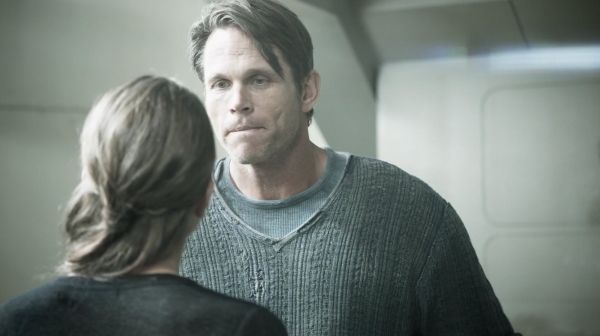 The Earth Kills Season One Episode Three-1872

