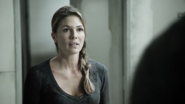 The Earth Kills Season One Episode Three-1851
