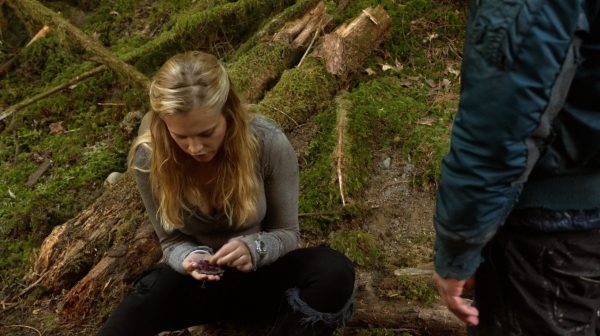 The Earth Kills Season One Episode Three-1808
