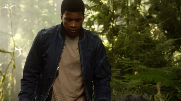 The Earth Kills Season One Episode Three-1801
