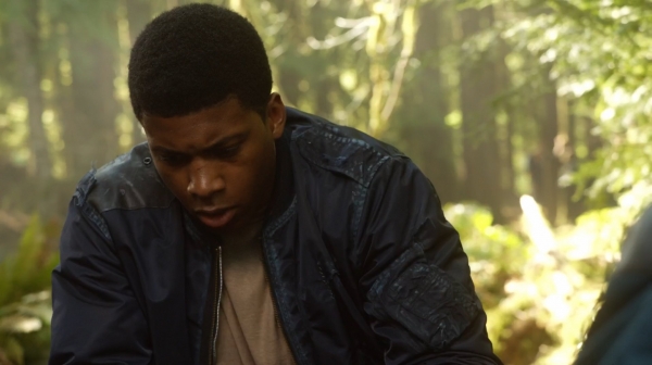 The Earth Kills Season One Episode Three-1779
