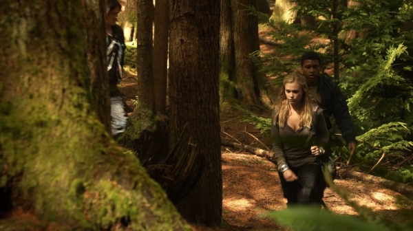 The Earth Kills Season One Episode Three-1763

