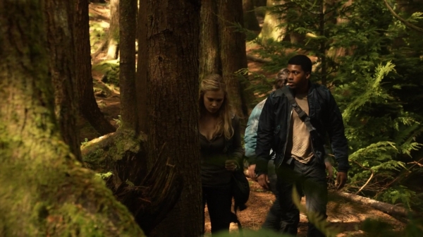 The Earth Kills Season One Episode Three-1761
